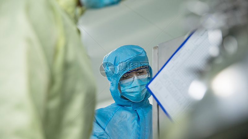 精馏塔：化工生产中的“分馏大师”**